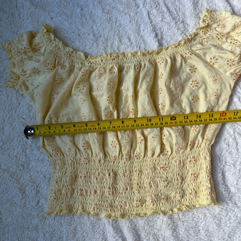 Yellow top - Picture 8 of 8
